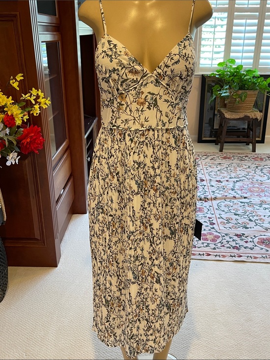 Lulus Dresses & Skirts - Lulu's Cream Midi Dress with Navy Floral Print